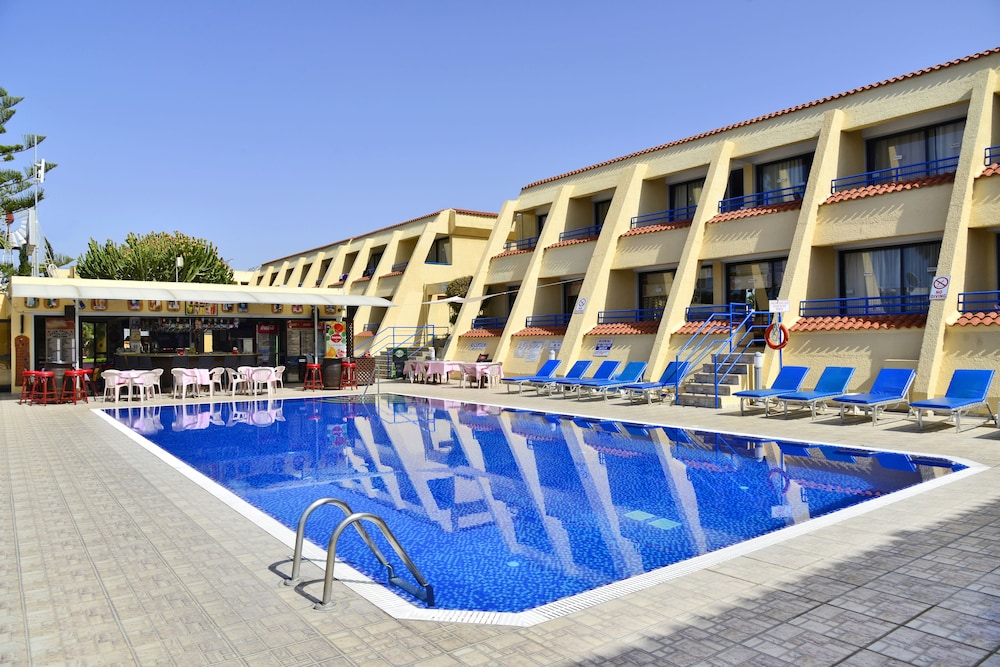 napa prince hotel apartments