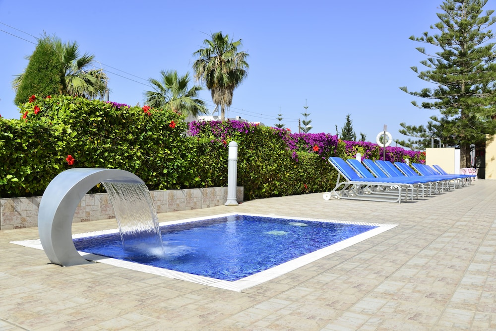 napa prince hotel apartments