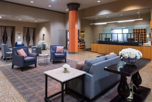 grand eastonian hotel and suites