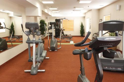 pomeroy inn and suites hotel dawson creek