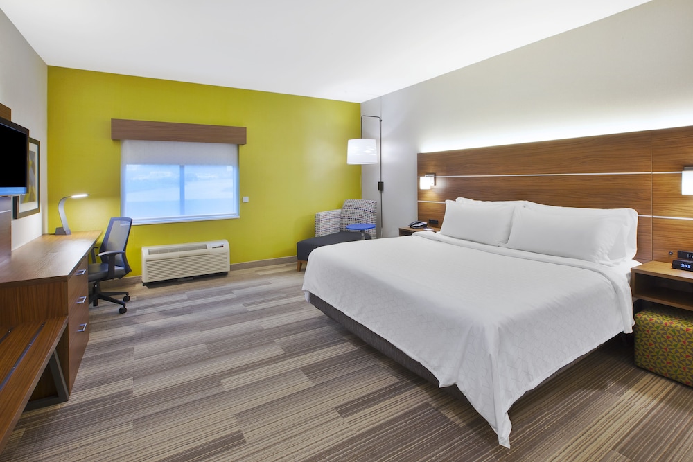 holiday inn express and suites rochester victor