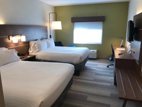 holiday inn express and suites rochester victor