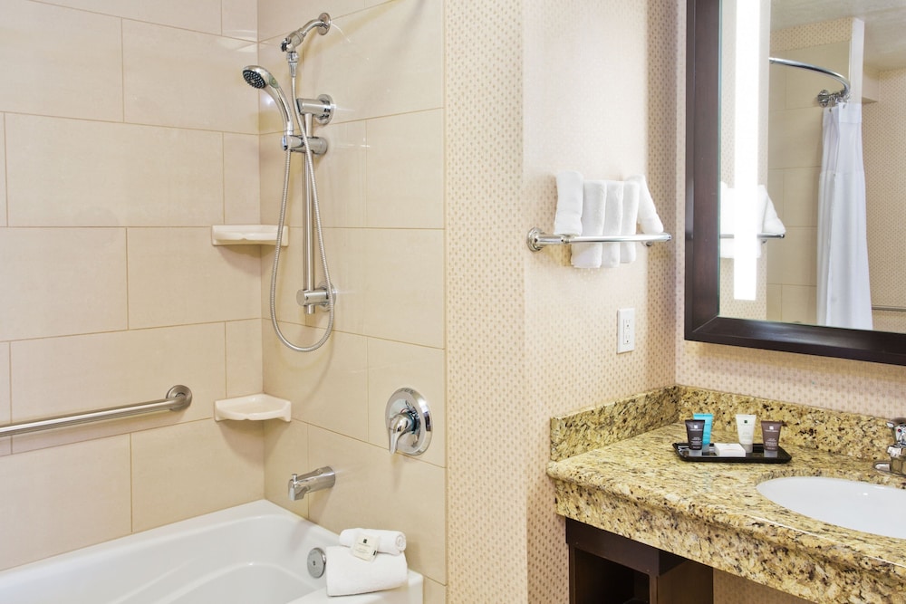 crowne plaza anchorage midtown by ihg