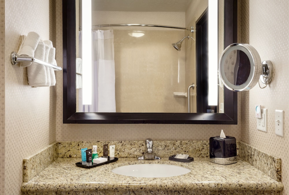 crowne plaza anchorage midtown by ihg