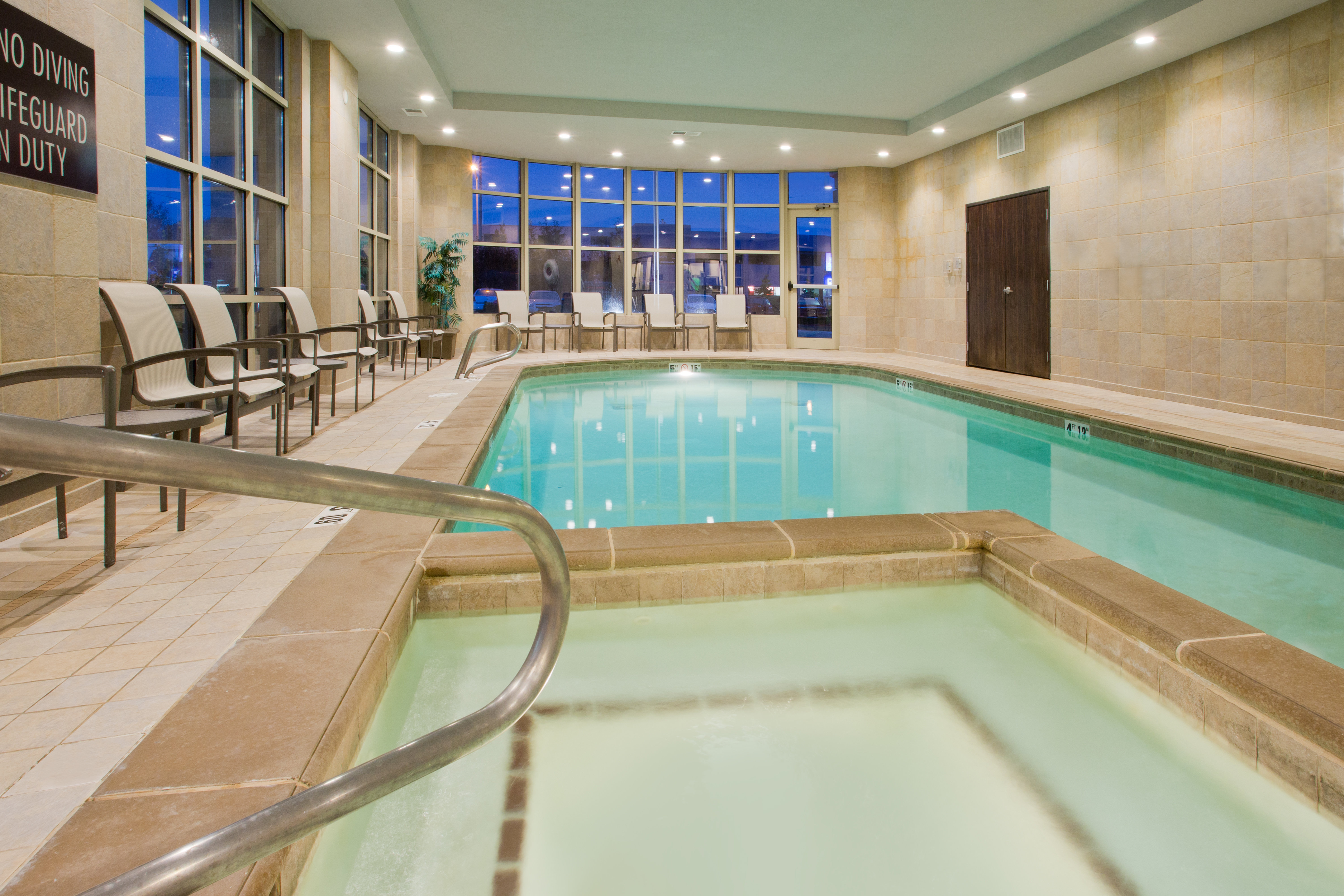 crowne plaza anchorage midtown by ihg