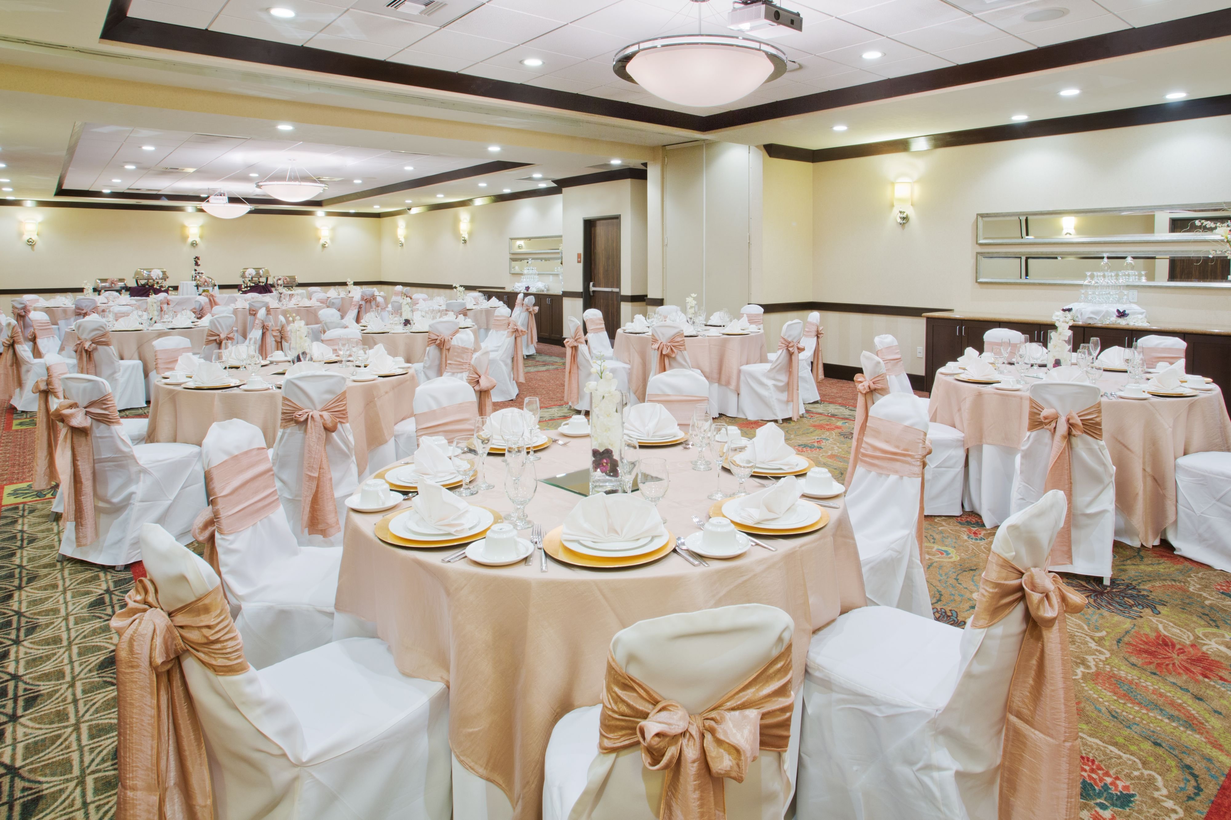 crowne plaza anchorage midtown by ihg
