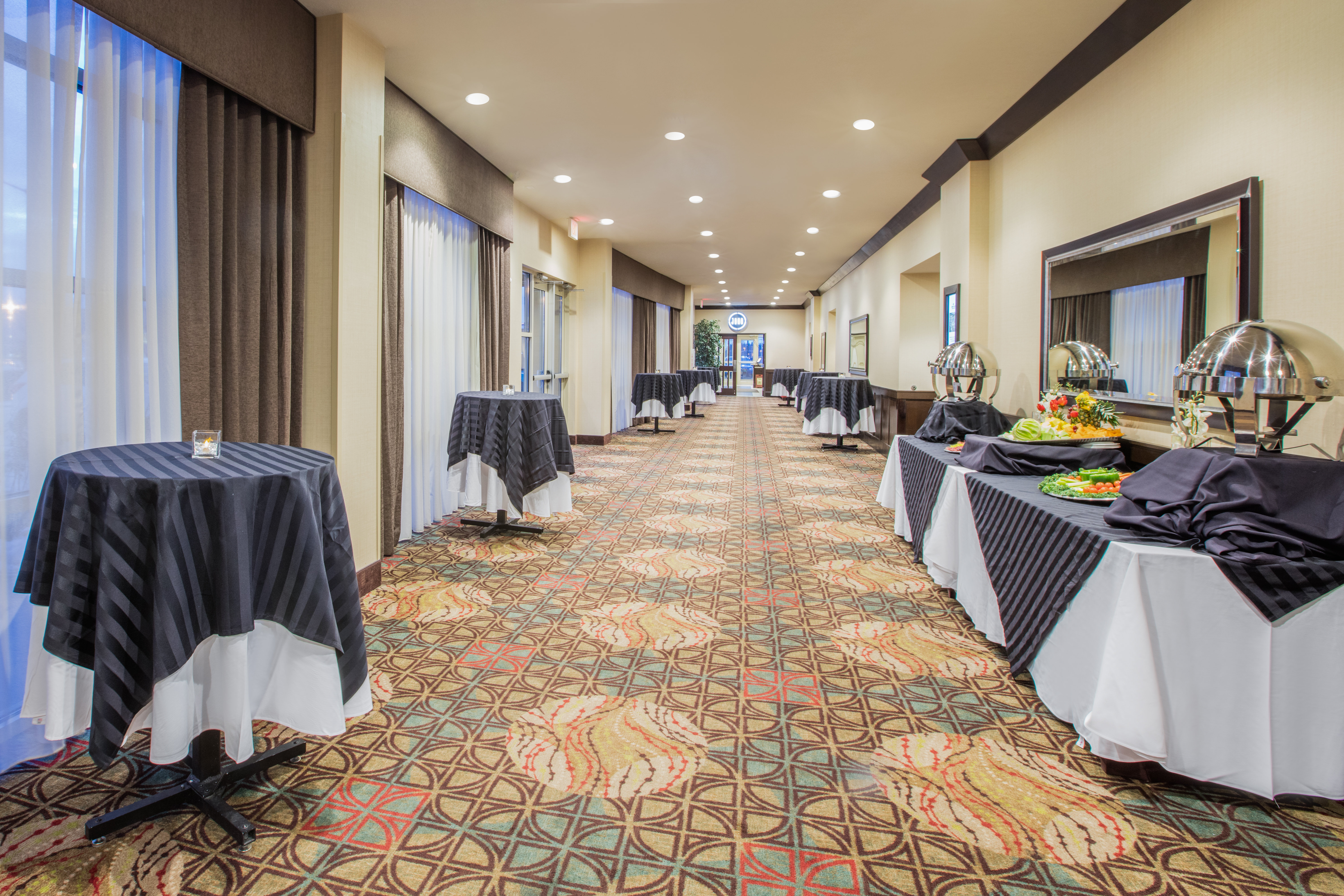 crowne plaza anchorage midtown by ihg