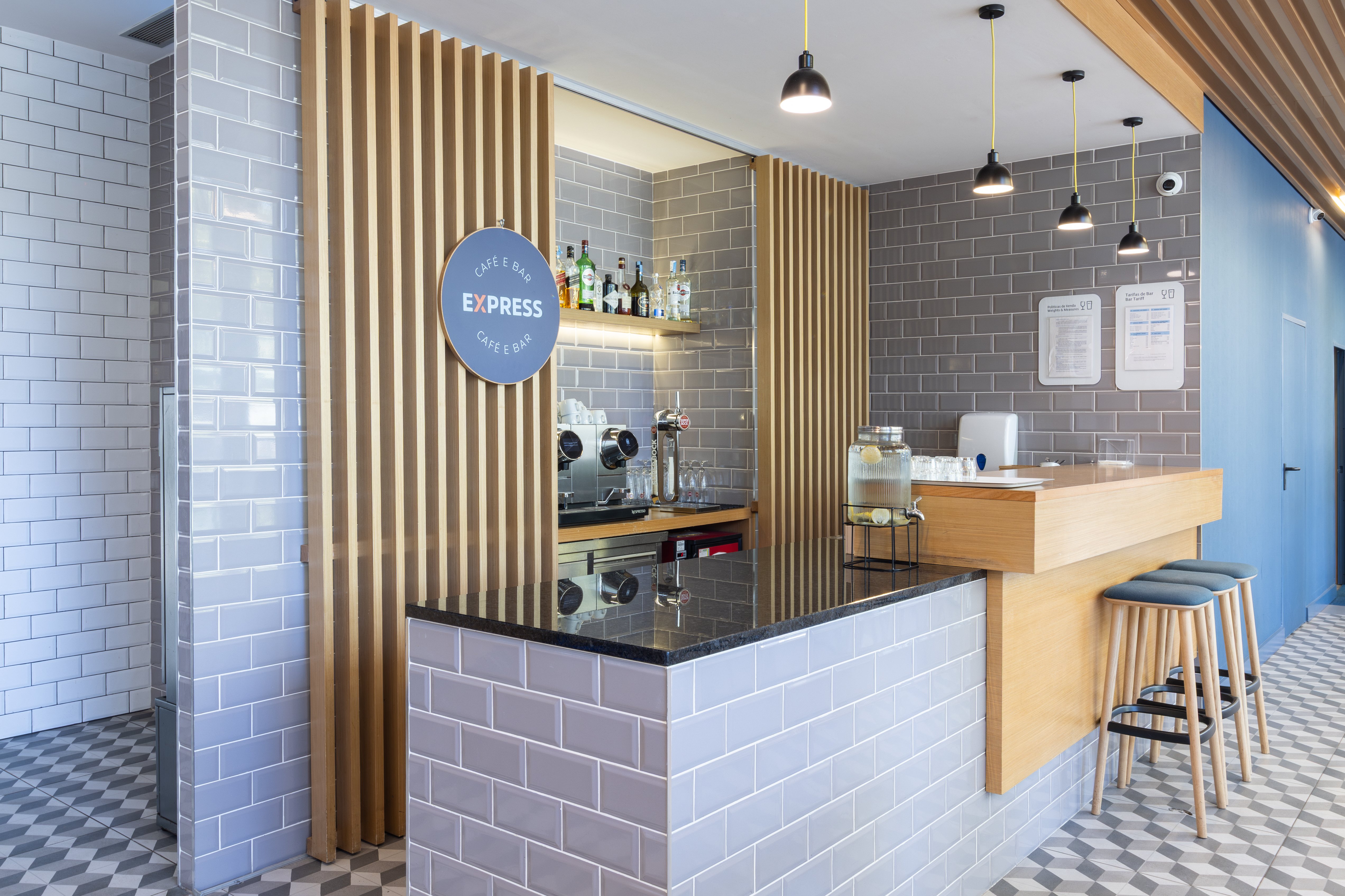 holiday inn express porto exponor by ihg