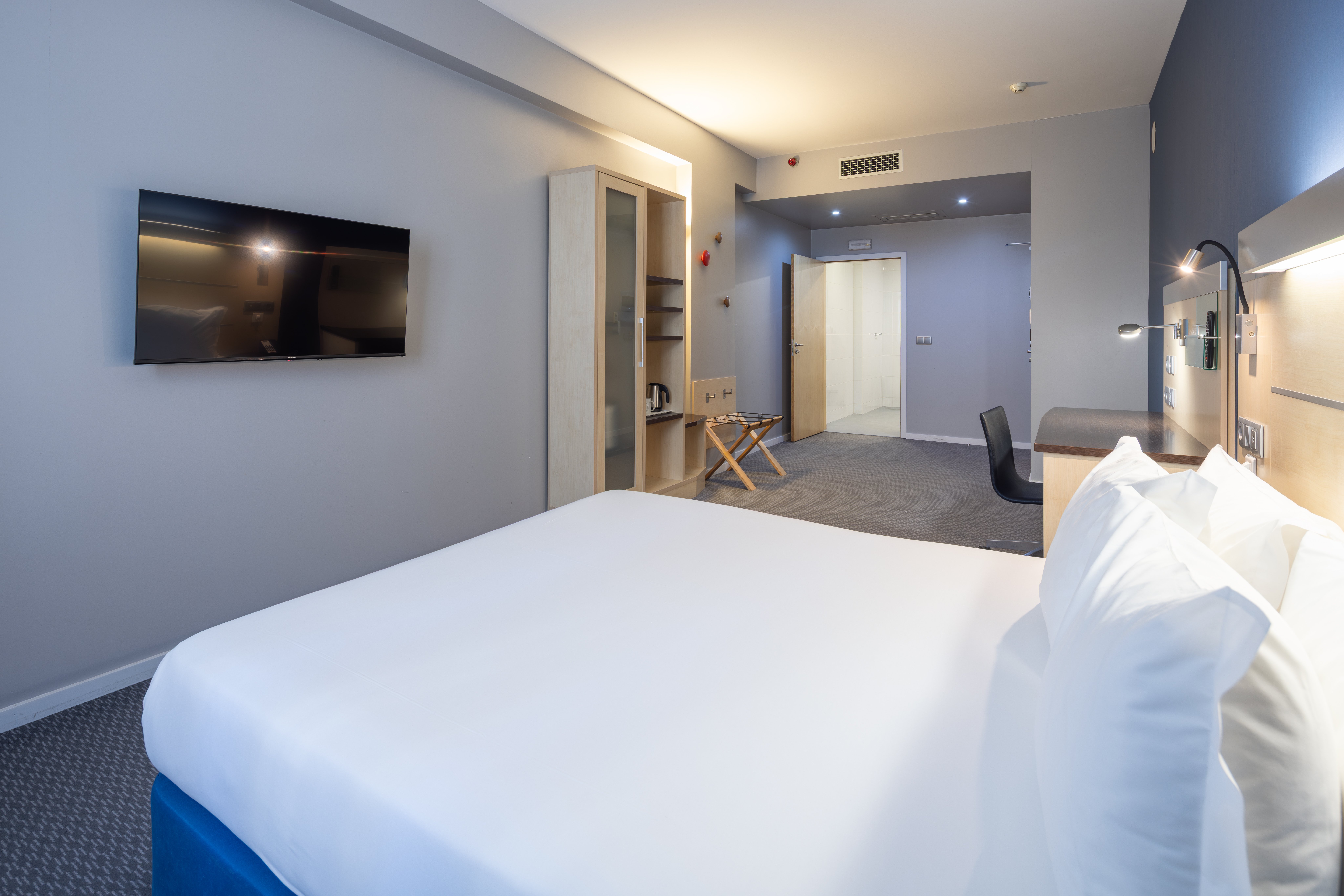 holiday inn express porto exponor by ihg