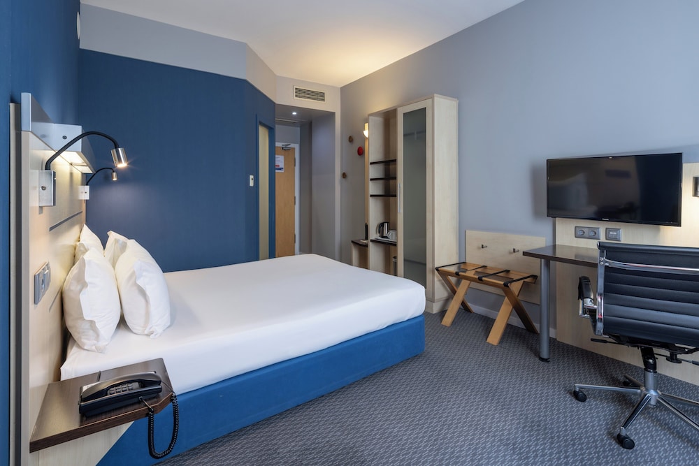 holiday inn express porto exponor by ihg