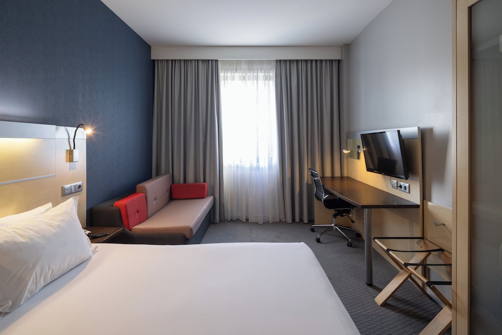 holiday inn express porto exponor by ihg