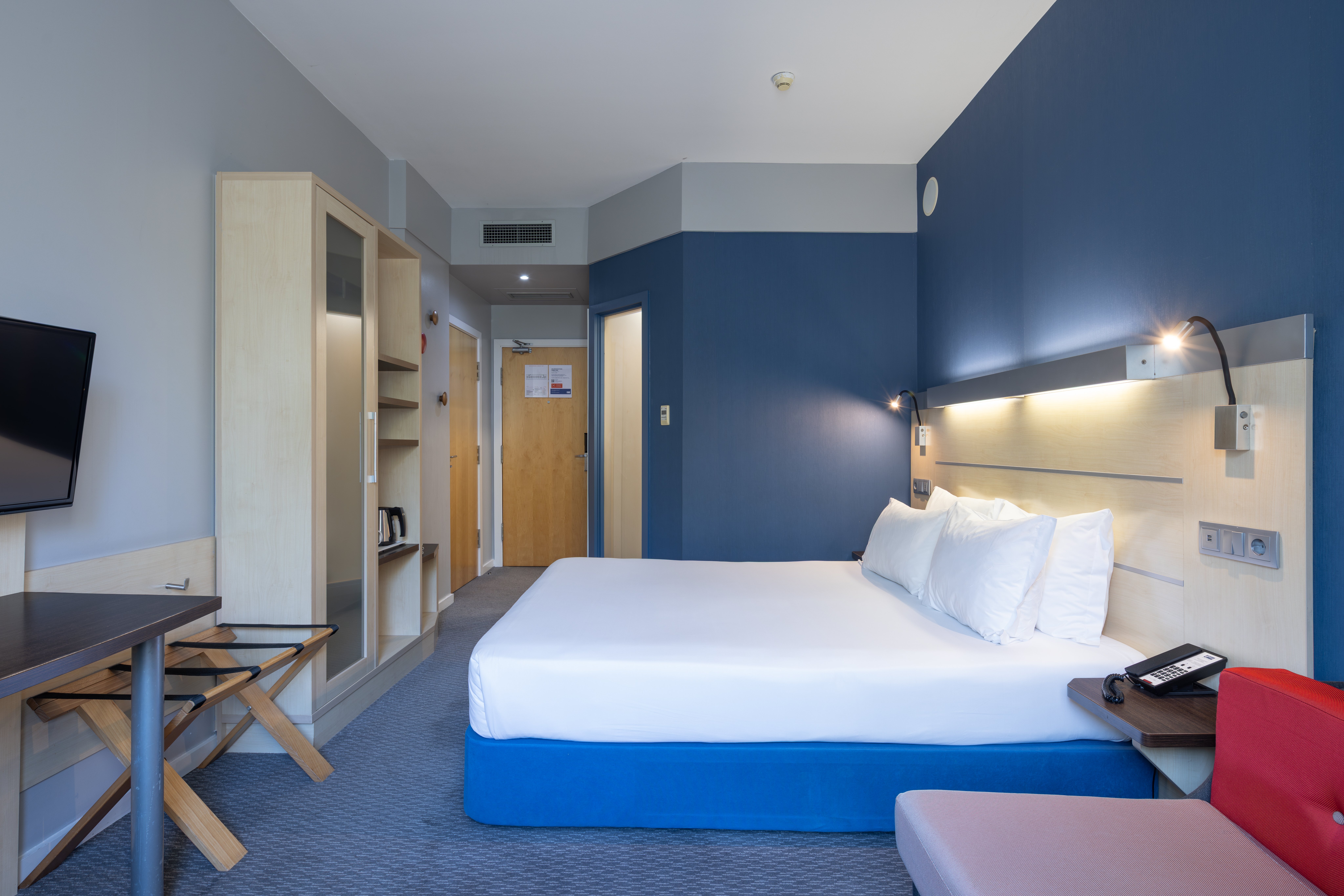 holiday inn express porto exponor by ihg