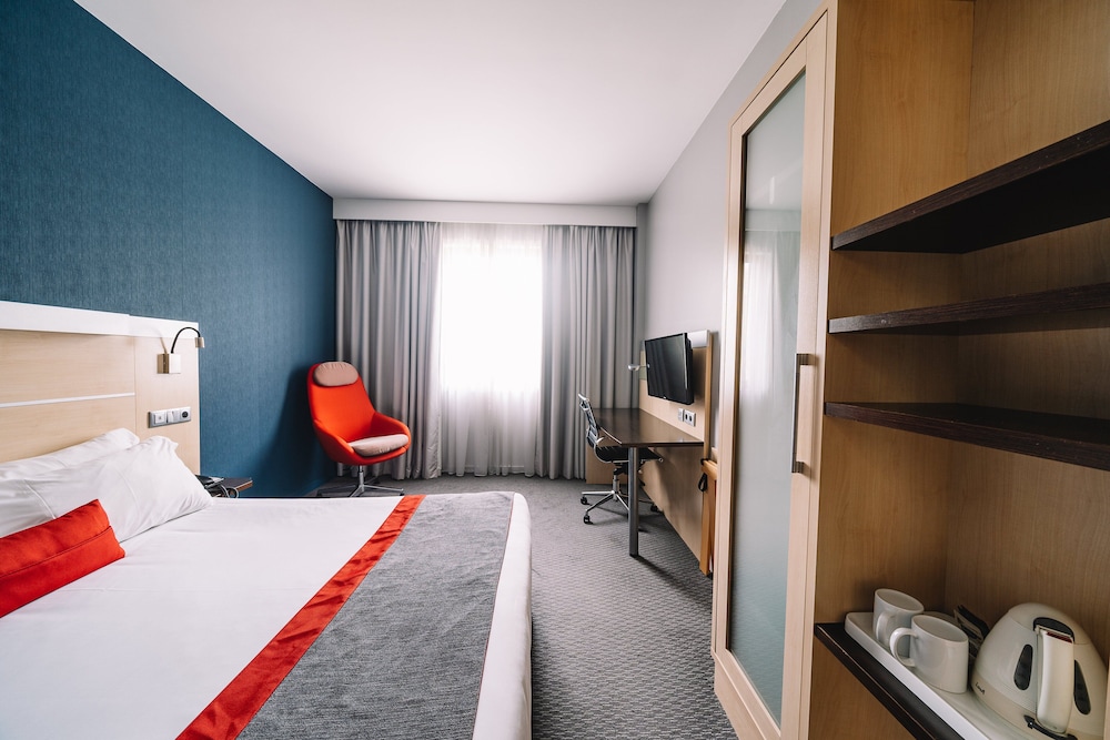 holiday inn express porto exponor by ihg