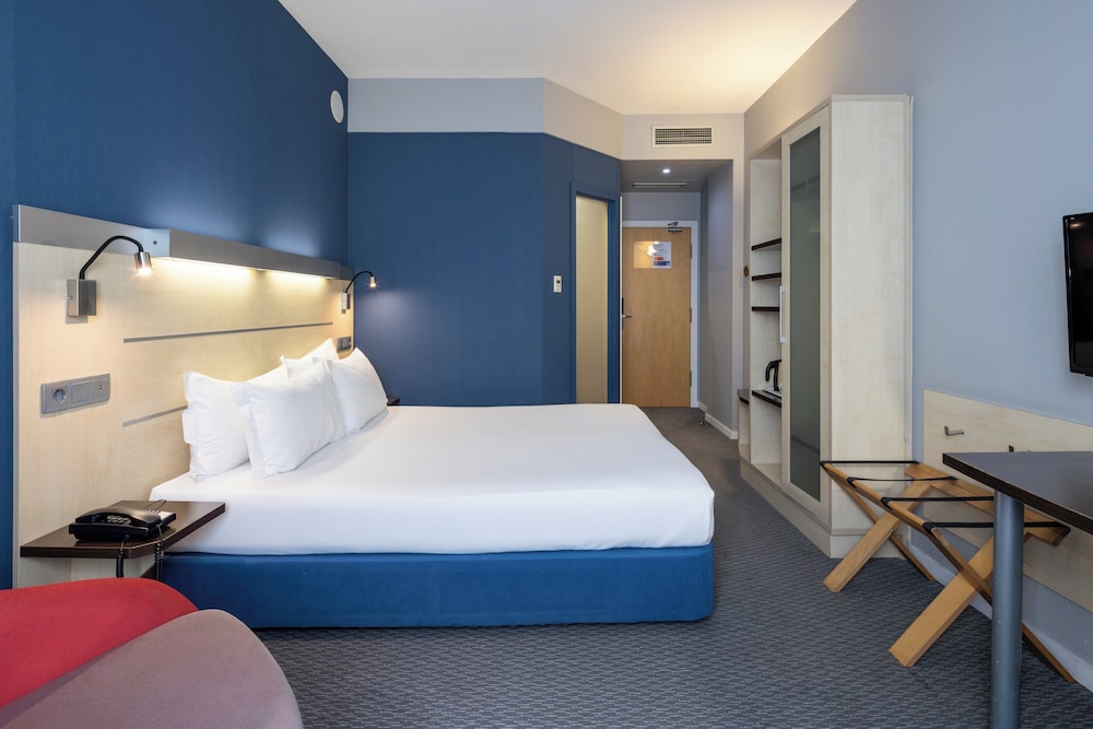 holiday inn express porto exponor by ihg