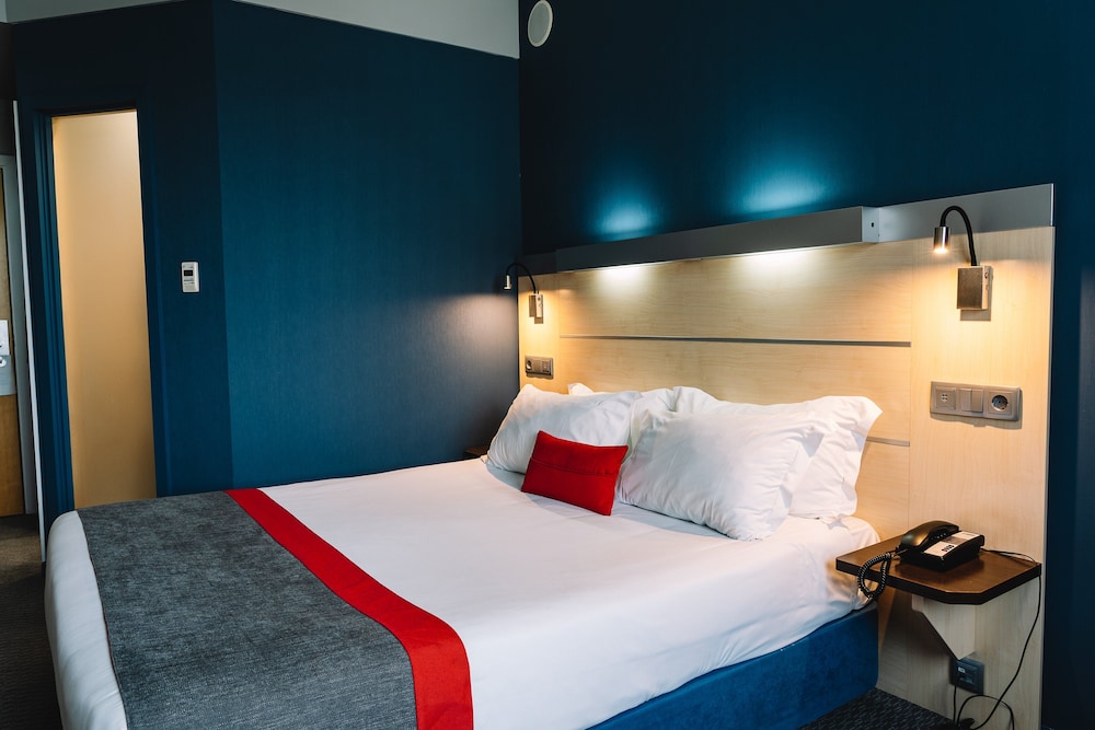 holiday inn express porto exponor by ihg