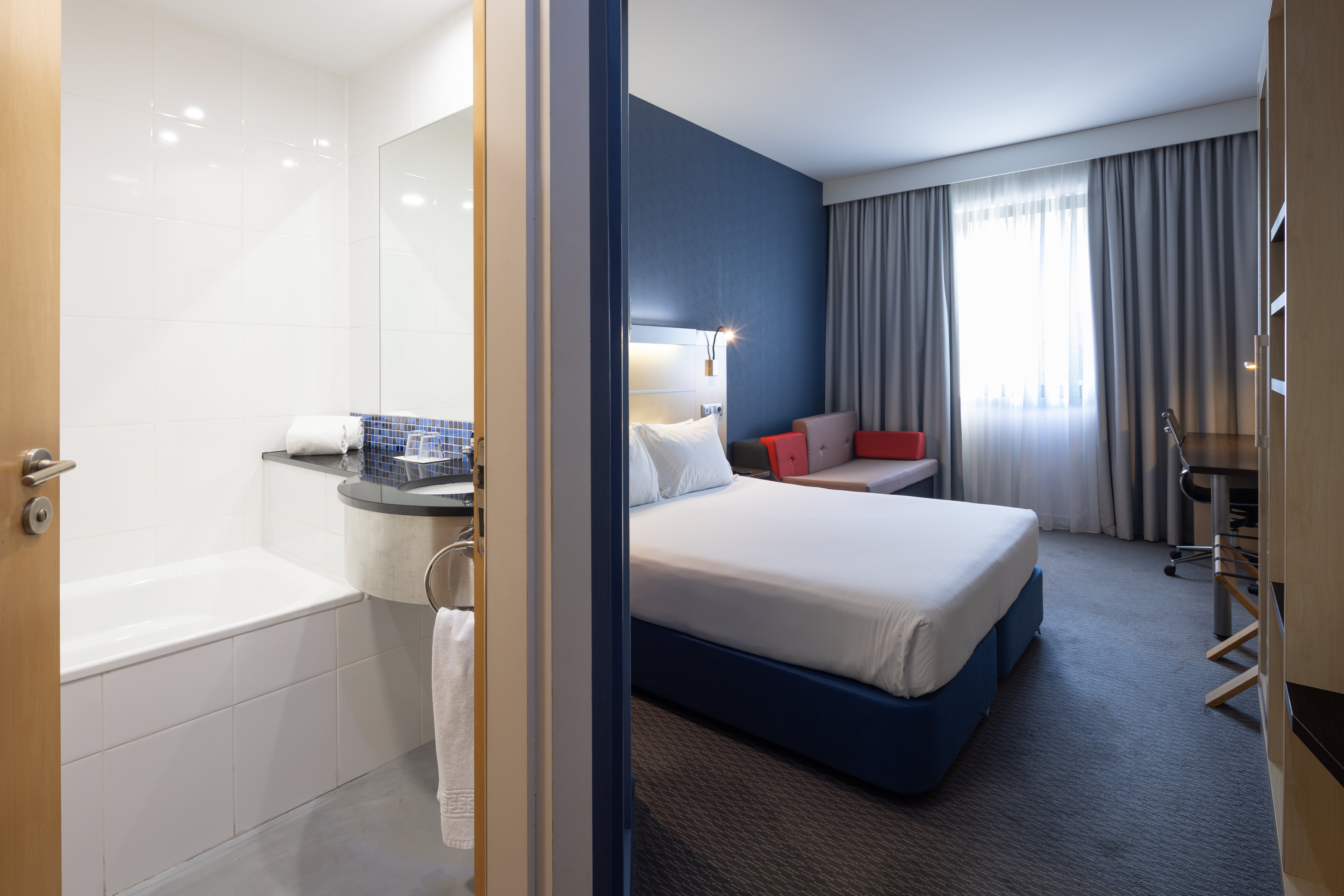 holiday inn express porto exponor by ihg