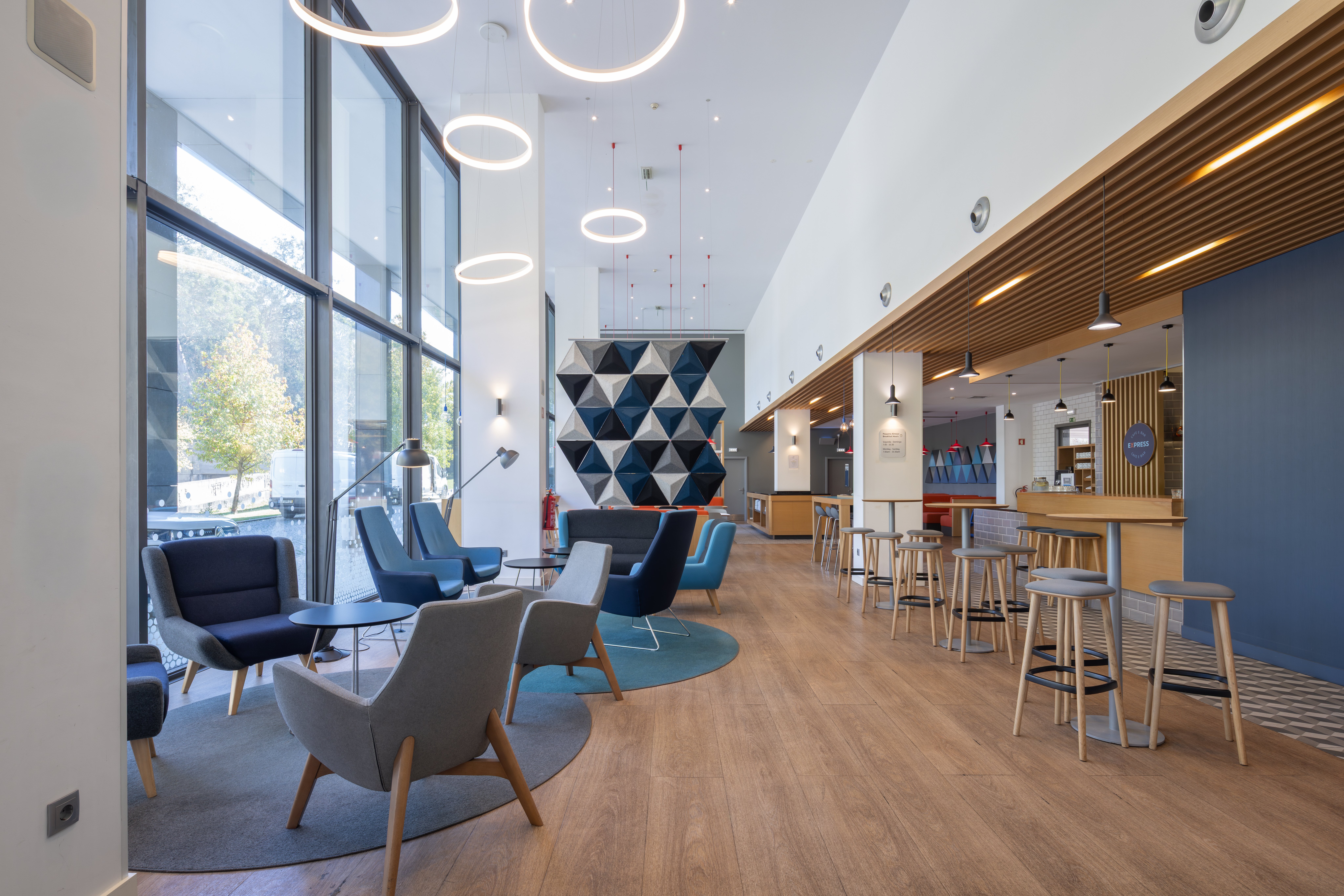 holiday inn express porto exponor by ihg