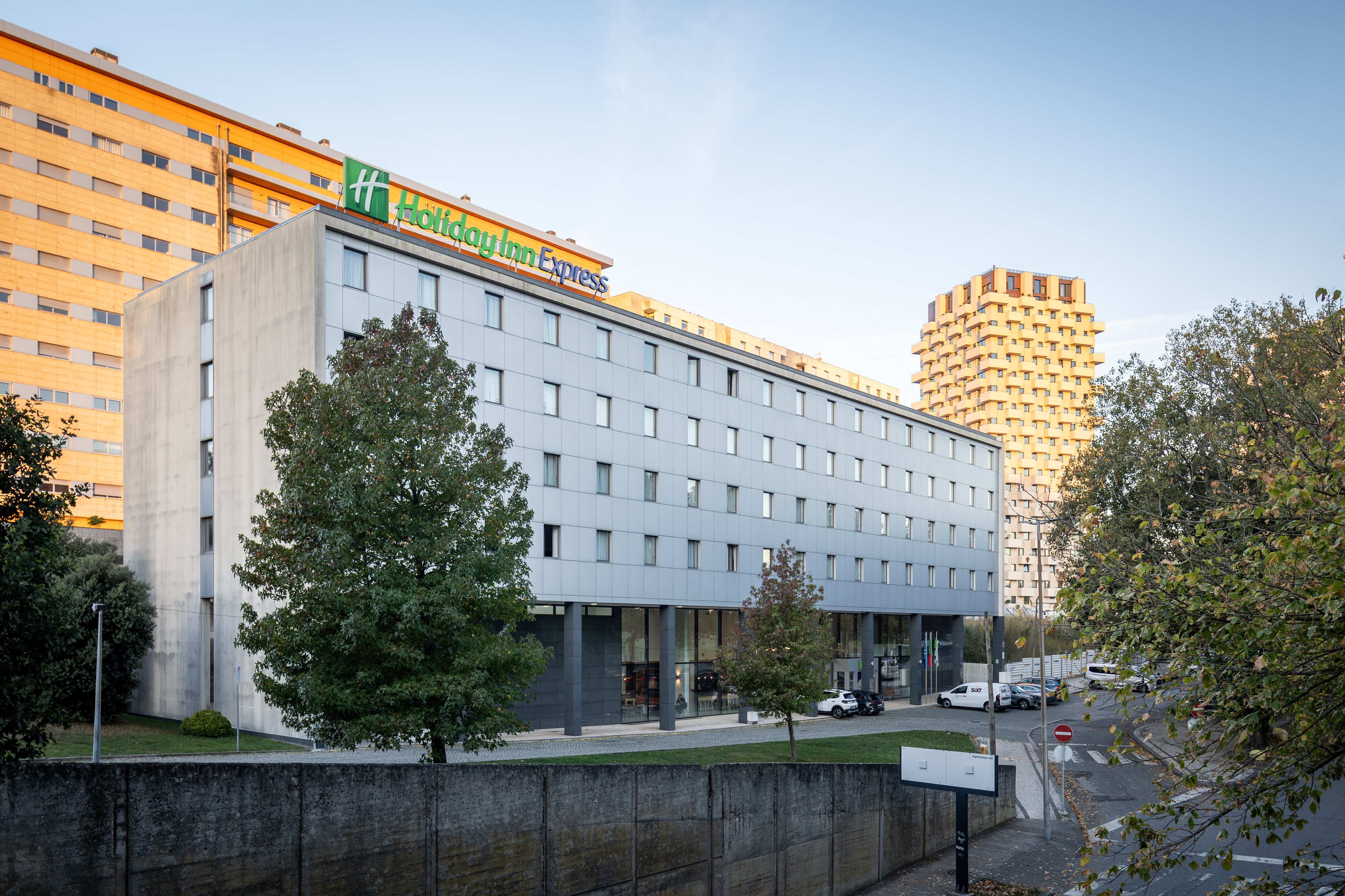 holiday inn express porto exponor by ihg