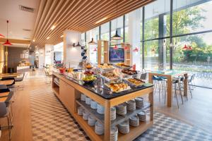 holiday inn express porto exponor by ihg