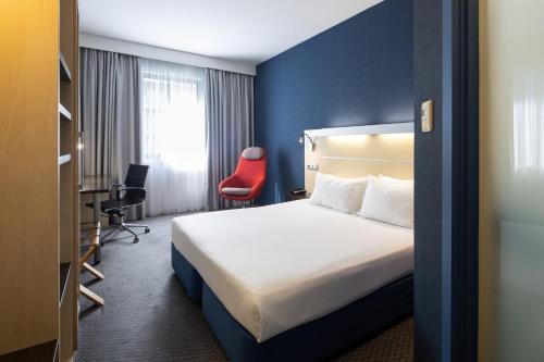 holiday inn express porto exponor by ihg