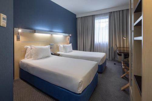 holiday inn express porto exponor by ihg