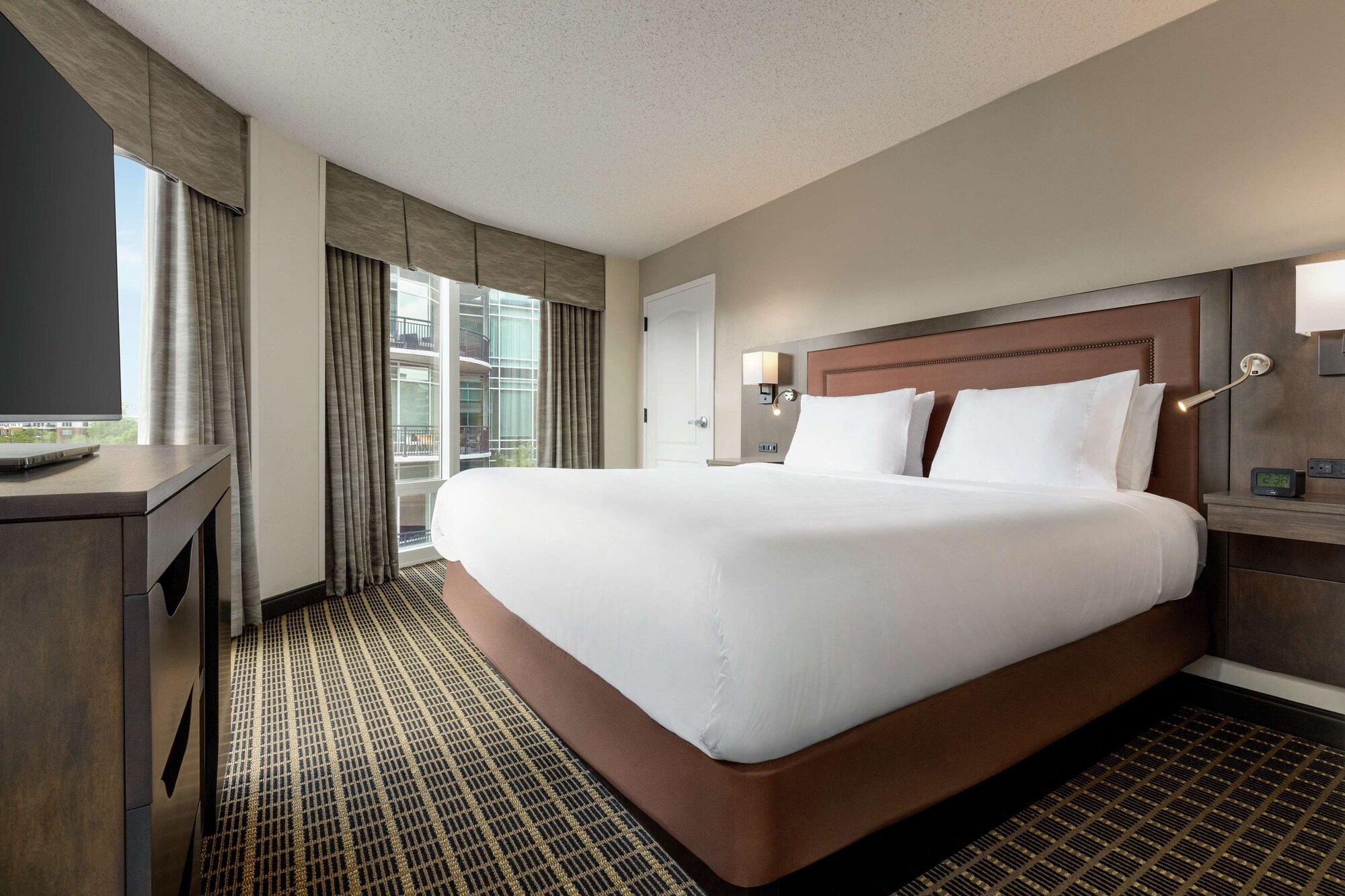 hampton inn and suites greenville downtown riverplace
