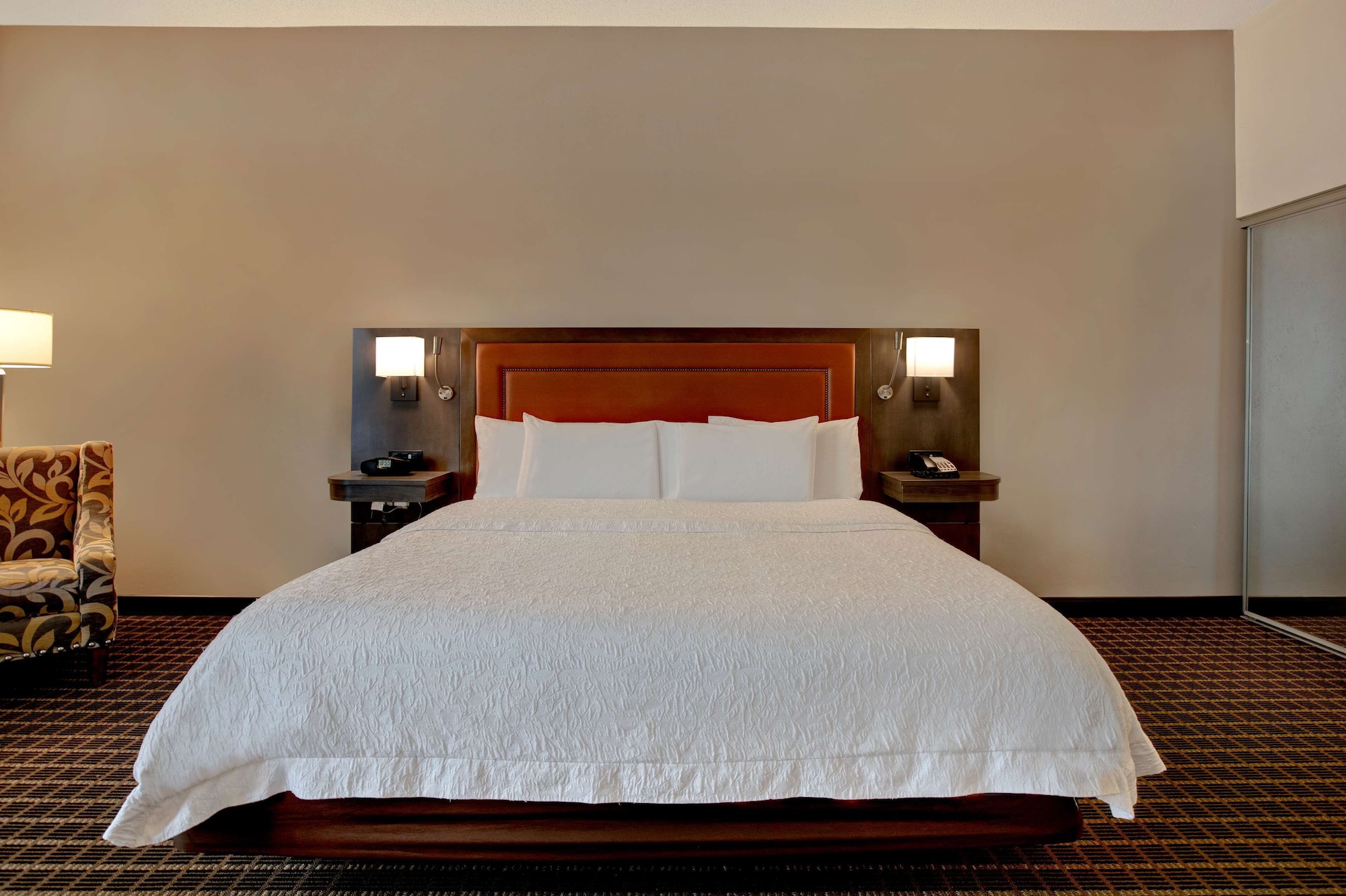 hampton inn and suites greenville downtown riverplace