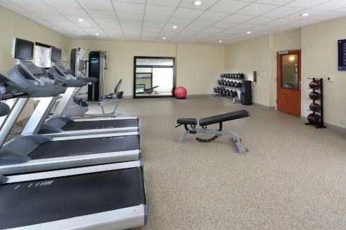 hampton inn and suites clinton i 26
