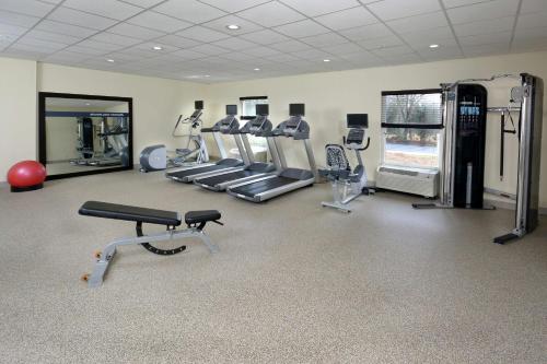 hampton inn and suites clinton i 26