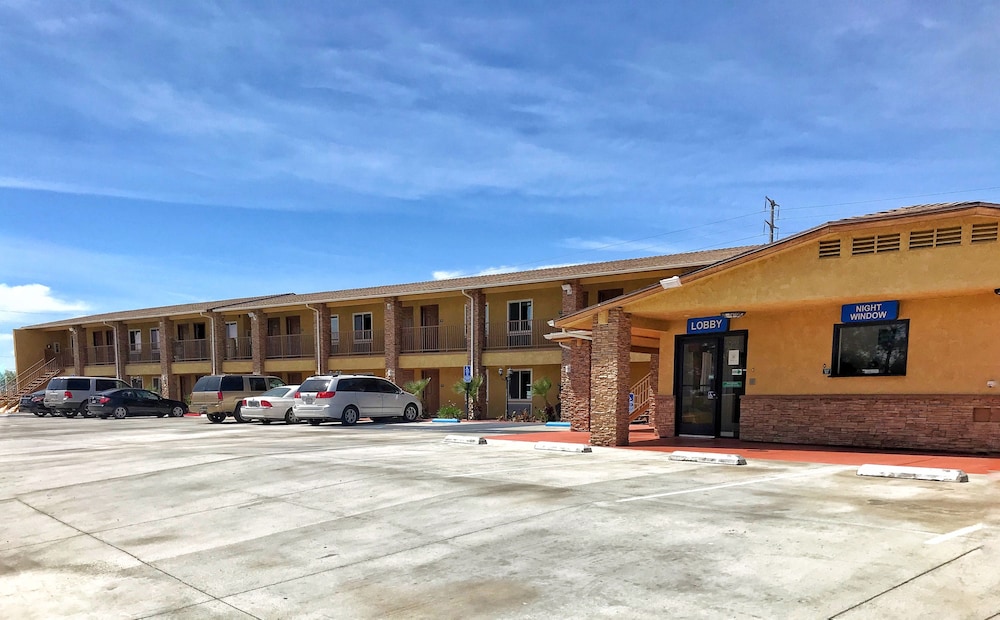 rodeway inn adelanto us 395