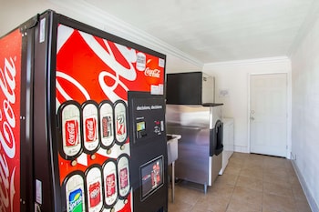 Rodeway Inn Adelanto Us 395,Atlanta>>Adelanto,2 star