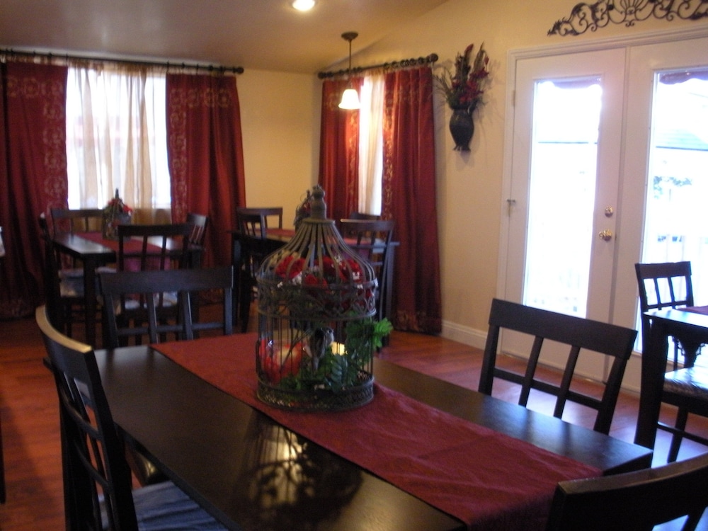 Travel Inn And Suites,Victorville>>San Bernardino County,3 star
