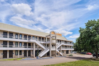 Premiere Classe Freyming-Merlebach,Near Maison Des Cultures Frontieres,1 star