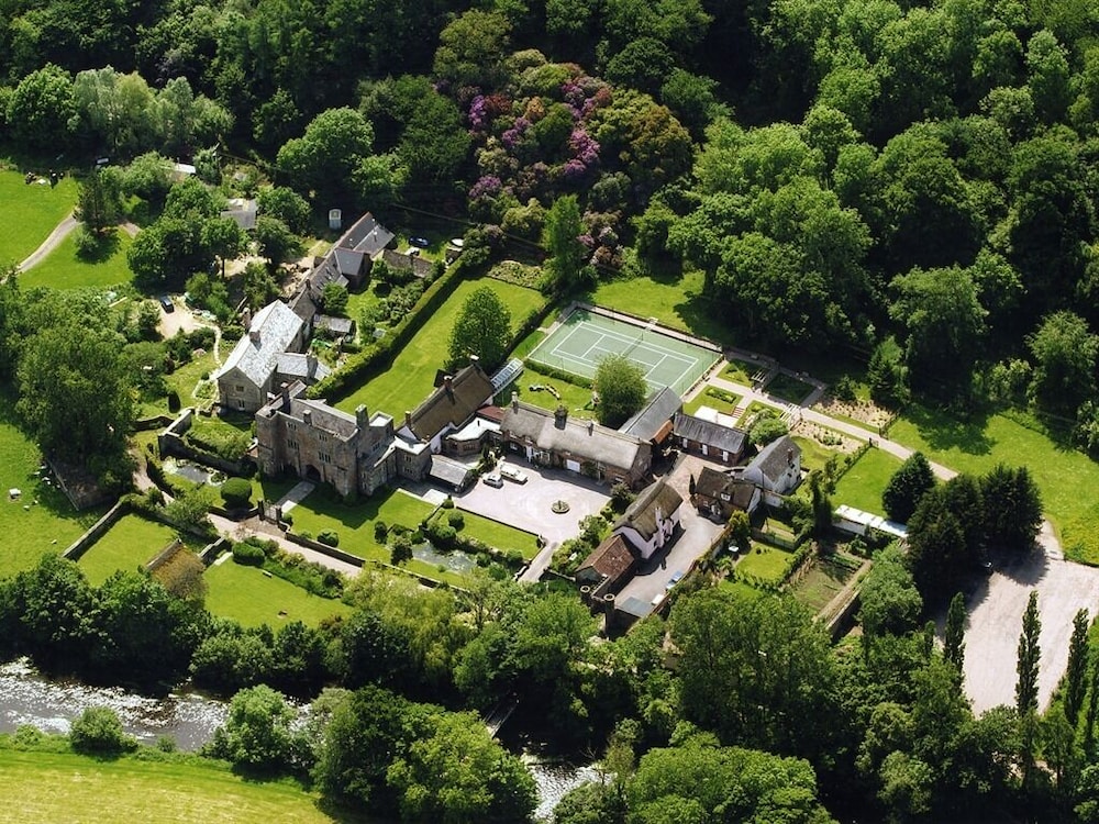 Bickleigh Castle Hotel,Devon>>Bickleigh,4 star