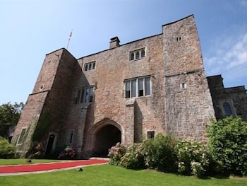 bickleigh castle hotel