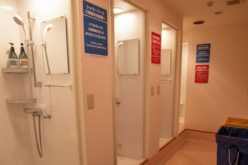 mens only capsule hotel asahi plaza shinsaibashi