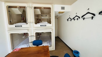 mens only capsule hotel asahi plaza shinsaibashi