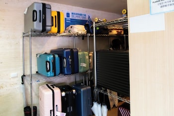 mens only capsule hotel asahi plaza shinsaibashi