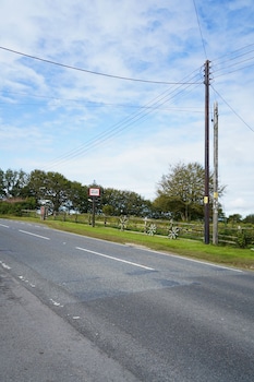 the fox and hounds hotel