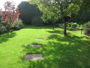 Steps Farmhouse,Cardiff>>Bilbrook,4 star