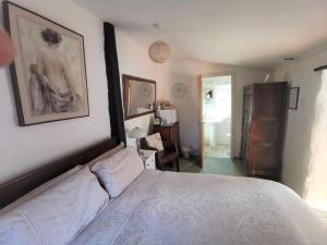 Steps Farmhouse,Cardiff>>Bilbrook,4 star