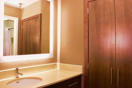 staybridge suites chattanooga at hamilton place by ihg