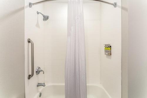 holiday inn express haskell wayne area by ihg