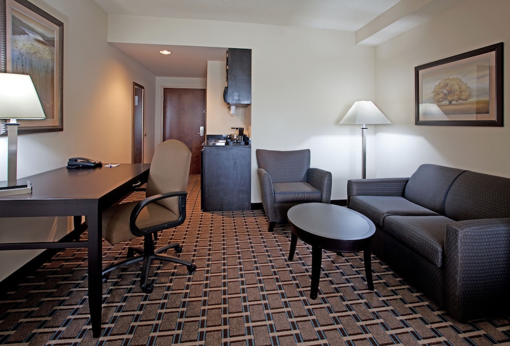 holiday inn express and suites hope mills fayetteville arpt by ihg
