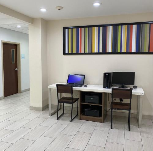 holiday inn express and suites hope mills fayetteville arpt by ihg