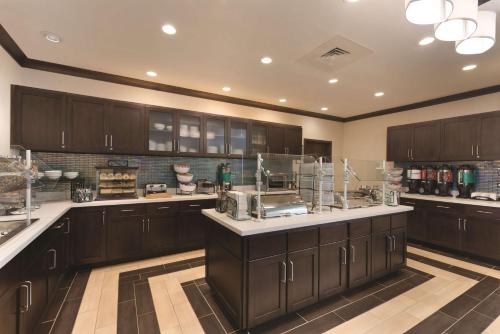 homewood suites by hilton mobile i 65 airport blvd al