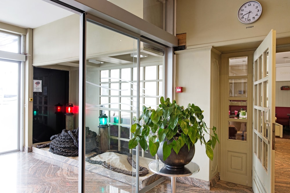 antwerp harbour hotel