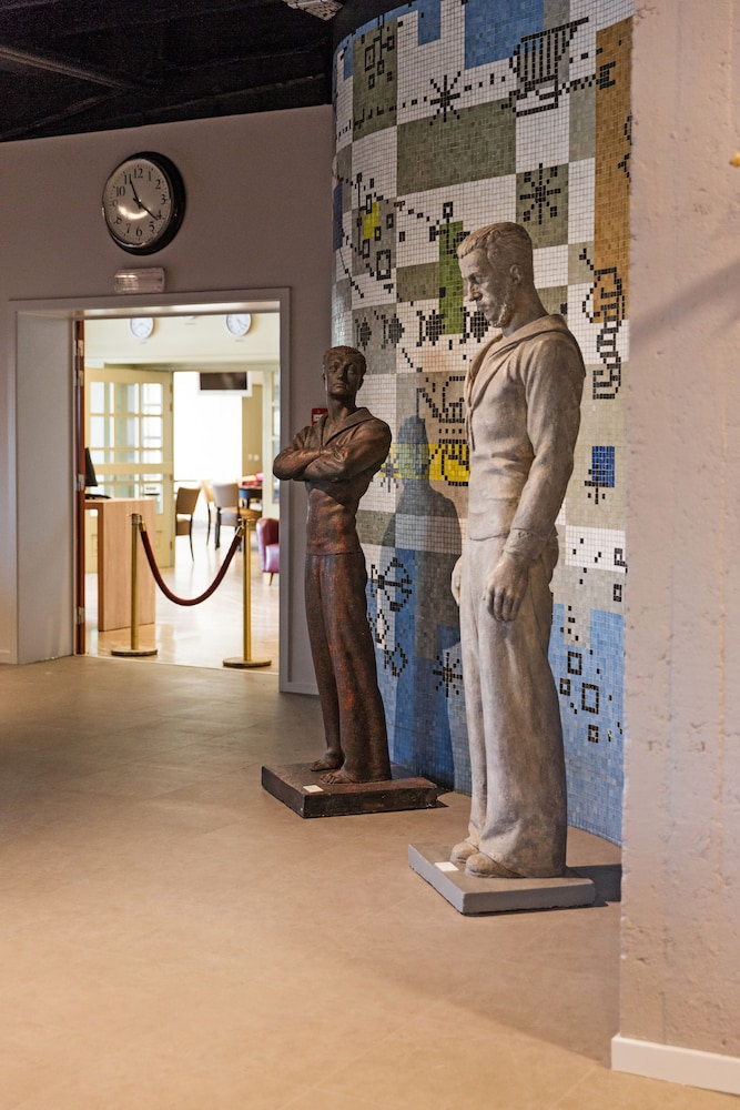 antwerp harbour hotel