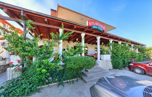 hotel trogirski dvori