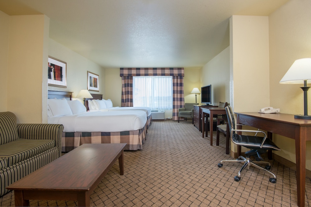holiday inn express and suites el dorado kansas